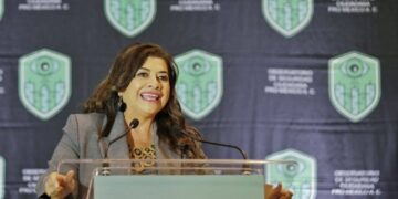 La Candidata a la jefatura de gobierno por la Coalición “Sigamos Haciendo Historia en la Ciudad de México”, Clara Brugada, aseguró que, durante su gestión como jefa delegacional, disminuyó la incidencia delictiva de alto impacto, en una de las demarcaciones con más delitos por cada 100 mil habitantes, la de Iztapalapa. FOTO: Especial