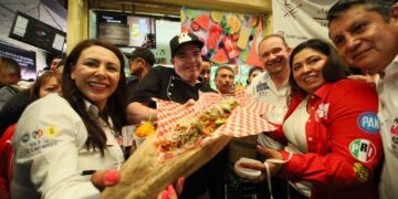 Santiago Taboada, candidato a la Jefatura de Gobierno por la coalición “Va X La CDMX”, dijo que parte de la economía de la Ciudad de México se fortalecerá con la rehabilitación e impulso de los mercados. FOTO: Especial