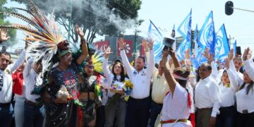 Militantes de Morena renuncian y se suman al proyecto de Taboada; le aportarán unos 50 mil votos en Iztapalapa.