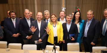 En la reunión con integrantes del Consejo de la Comunicación, el candidato a la Jefatura de Gobierno, Santiago Taboada destacó el trabajo de las empresas que promueven la participación ciudadana rumbo a la elección del 2 de junio. FOTO: Especial