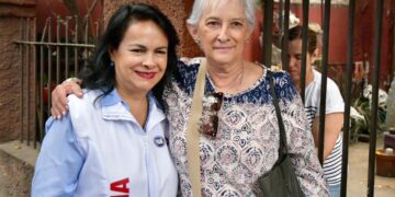 La candidata a la alcaldía Azcapotzalco por la Alianza Va por la Ciudad de México, Margarita Saldaña Hernández, dijo que seguirá trabajando para prevenir y erradicar la violencia contra las mujeres, las niñas y los niños en esa demarcación. FOTO: Especial