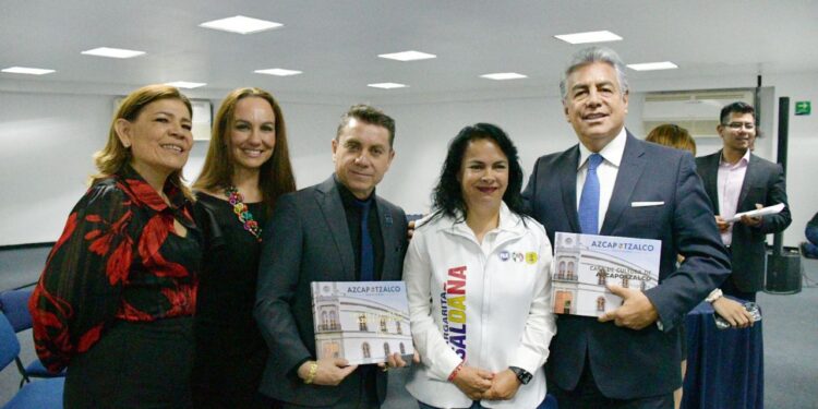 Margarita Saldaña Hernández, candidata a la reelección por la alcaldía Azcapotzalco, de la coalición Va X la Ciudad de México, fue la única aspirante que se presentó la tarde de este martes al encuentro que empresarios de la Cámara de Comercio y Turismo de la Ciudad de México (CANACO) realizó en su sede. FOTOS: Especial