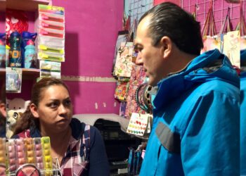 Carlos Orvañanos se unió hoy al reclamo social y enérgico de las y los vecinos de Cuajimalpa que son acosados por las brigadas de la Alcaldía y del gobierno central, para votar a favor de la 4T este 2 de junio. FOTO: Especial