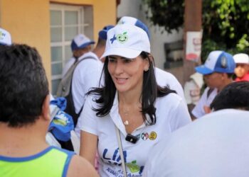 FOTO: Campaña Lia Limon