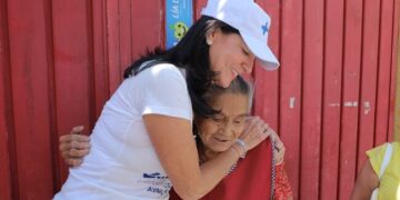 FOTO: Campaña Lia Limon