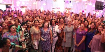 Ataques de género contra Abelina López, de parte de sus contrincarios. FOTO: Especial