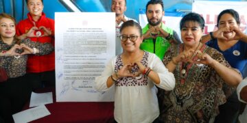 La abanderada de Morena, PT y PVEM, explicó que el objetivo es llevar a cabo una serie de acciones para ampliar y profundizar un mecanismo que permita la distribución directa de productos de la Central de Abasto a la población de Iztapalapa. FOTO: Especial