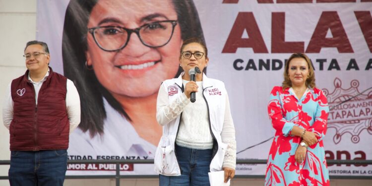Aleida Alavez Ruiz, aspirante de la alcaldía de Iztapalapa por la coalición “Seguiremos Haciendo Historia en la Ciudad de México”, dijo que, de ganar la gubernatura para esta demarcación territorial, combatirá con “toda la fuerza de la fuerza de la ley, la venta de drogas y cualquier otra sustancia que amenace la salud mental de las y los jóvenes. FOTO: Especial