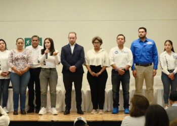 Santiago Taboada, candidato a la Jefatura de Gobierno por la alianza “Va X la CDMX” exigió al jefe de Gobierno, Martí Batres, sacar de la elección a dependencias de seguridad y acusó actos de intimidación contra la oposición. FOTO: Especial