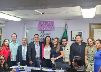 Carlos Orvañanos recibió su constancia de mayoría como alcalde electo de Cuajimalpa, para el periodo de gobierno del 1 de octubre de este año al 30 de septiembre de 2024. FOTOS: Especial