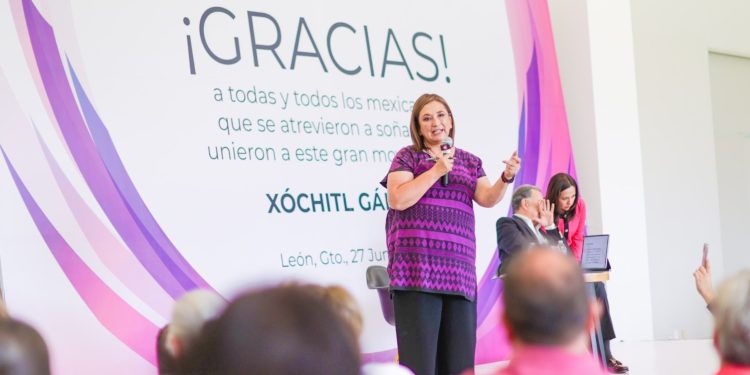 Tras la contienda electoral, este viernes la ex candidata presidencial de la Coalición Fuerza y Corazón por México, Xóchitl Gálvez Ruiz realizó una visita en el estado de Guanajuato, en los municipios de León, Irapuato y Guanajuato capital.