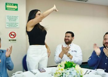 El PAN ofrece todo el respaldo político y jurídico a alcaldesa electa y dispone del ejército de militantes para defender el triunfo de Rojo de la Vega. En Cuauhtémoc y en la capital de Zacatecas, la oposición le ganó al Cártel Monreal. 