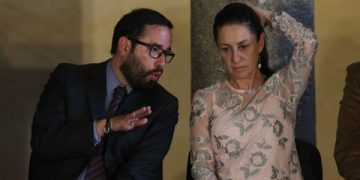 En el equipo de Clara Brugada, uno de los temas de discusión es qué hacer con la petición de Claudia Sheinbaum de que el diputado electo, Víctor Romo, sea el coordinador de Morena en el Congreso de la Ciudad de México. FOTO: Especial / Archivo