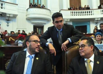 Sancionar a Jorge Romero sería abrir la puerta para que los mismos diputados de hoy sean investigados y sancionados en el futuro, aunque no ejerzan recursos públicos. No se van a dar un balazo en el pie. ¿O sí? FOTO: Archivo ALDF