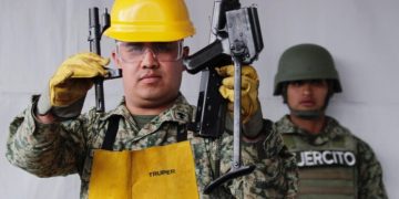 Del 1 de enero al 27 de junio de este año, con este programa los ciudadanos han entregado 408 armas cortas, 120 armas largas, 32 granadas y 39 mil 908 cartuchos. FOTO: Especial