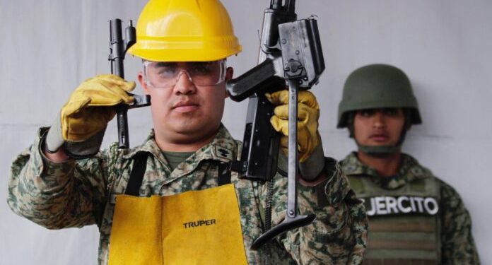 Del 1 de enero al 27 de junio de este año, con este programa los ciudadanos han entregado 408 armas cortas, 120 armas largas, 32 granadas y 39 mil 908 cartuchos. FOTO: Especial