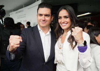 “Nosotros, insisto, queremos hacer un exhorto a las autoridades electorales, a las que respetamos, a las que siempre hemos defendido: a que, así como le ponen atención al caso específico de Cuauhtémoc, que casualidad, lo hagan con todo lo demás", dijo Jorge Romero. FOTO: Especial