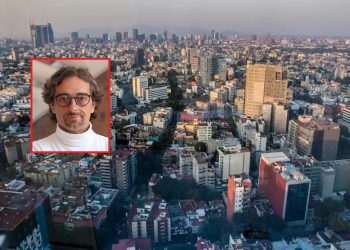 Al apoyar el Bando 1 del Gobierno de la Ciudad de México, el urbanista señala que la administración de Clara Brugada también tiene que buscar estructuras de mayor equidad y fomento de estímulos e incentivos para que los inversionistas inmobiliarios tengan interés en construir vivienda social. FOTOS: Cuartoscuro / Revista Ibero