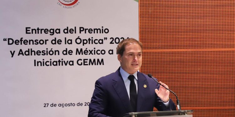 Impugnará Casarín resolución del INE por su rebase de gastos. FOTO: Especial