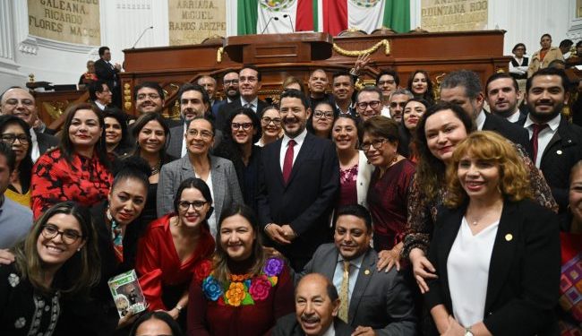 FOTO: X / Valentina Batres