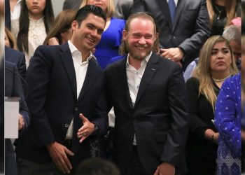 Santiago Taboada terminó por dejar en el camino más de 2 millones 160 mil votos que obtuvo en la elección pasada como candidato a la Jefatura de Gobierno de la Ciudad de México. Reapareció este jueves haciendo proselitismo en público, pero no para él, sino para su jefe político, Jorge Romero, candidato a la presidencia nacional del PAN.