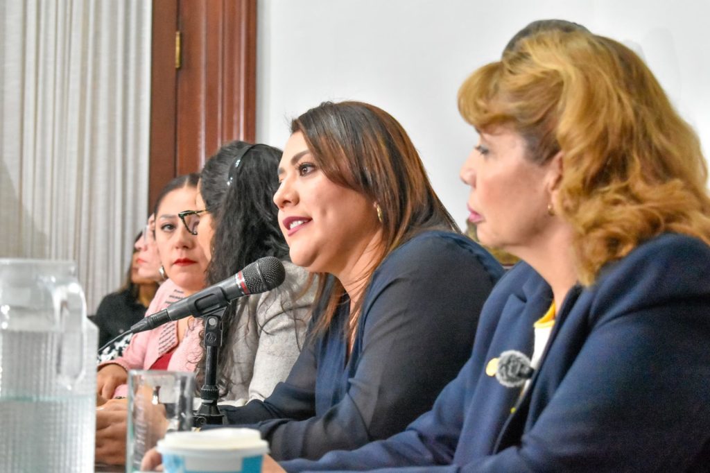 Al comparecer la tarde de este miércoles ante la Comisión de Presupuesto y Cuenta Pública del Congreso de la Ciudad de México, la alcaldesa de Tláhuac, Berenice Hernández Calderón, solicitó la aprobación de un monto presupuestal de $2,600,105,243.91 millones de peso