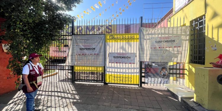 Para que vean que en todos los partidos se cuecen habas, este lunes salió a relucir lo que podría considerarse el “cartel inmobiliario de Morena”, o al menos el “cártel inmobiliario de Iztacalco”, Alcaldía que encabezó Armando Quintero durante 6 años, y ahora es integrante del Gabinete presidencial.