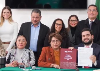La Ciudad de México se consolidará como la capital política, financiera y cultural del país, gracias a un desendeudamiento neto de 0.5% en términos reales, afirma la jefa de Gobierno.