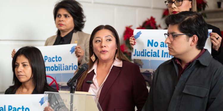 Juez federal protege al cartel inmobiliario: Xóchitl Bravo FOTO: Especial