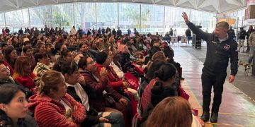 En 2024, 2 mil 577 mujeres fueron reconocidas por su trabajo y esfuerzo diario y en una segunda etapa del programa social “Pa´ las Jefas" se beneficiará a mil 400 mujeres, pilar de su familia