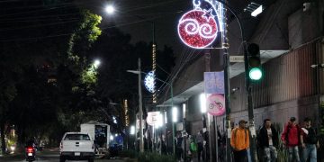 Tabe enciende 'luces de libertad' en 'barrio mágico' de MH. FOTOS: Especial