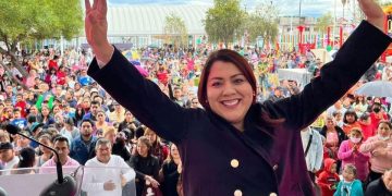 La alcaldesa de Tláhuac, Berenice Hernández Calderón, se ubicó dentro del top 5 de los alcaldes mejor evaluados en la Ciudad de México, de acuerdo con los resultados del Ranking Mitofsky en la evaluación de la encuestadora correspondiente al mes de diciembre de 2024, mientras que a nivel nacional se posicionó en el sitio 38, con una aprobación al trabajo realizado de 52%.