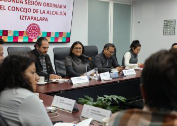 En su Segunda Sesión Ordinaria realizada en la Sala de Juntas de esta sede gubernamental, cada uno de los 15 Concejales asumió la presidencia de una Comisión y se integró a alguna de las otras 14, de conformidad con lo previsto por la Ley Orgánica de las Alcaldías de la Ciudad de México. FOTO: Especial