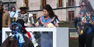 Convocará a un debate amplio y plural para la creación de un nuevo escudo de la ciudad que represente toda su historia, desde sus orígenes hasta la actualidad