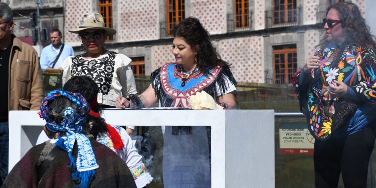 Convocará a un debate amplio y plural para la creación de un nuevo escudo de la ciudad que represente toda su historia, desde sus orígenes hasta la actualidad