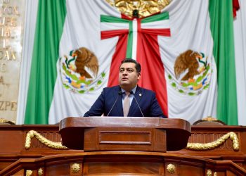 Bajo la amenaza de Morena de prohibir los desalojos en la Ciudad de México, el GPPAN en el Congreso de la Ciudad de México a nombre del Diputado Diego Garrido, denunció que no permitirán que esta propuesta de sea aprobada. FOTO: Especial