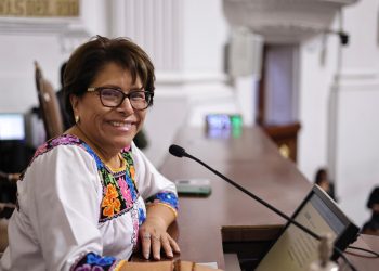 Martha Ávila, representante del Grupo Parlamentario de Morena ante el Consejo General del Instituto Electoral de la Ciudad de México (IECM), destacó el papel fundamental del organismo en la vida política de la capital a 26 años de su creación. FOTO: Especial