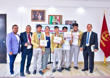 Alumnos de Tláhuac ganan en olimpiada de robótica, alcaldía los apoya