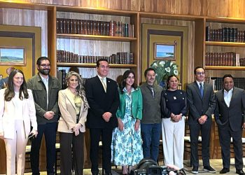 La diputada Nora Arias Contreras (PRD) destacó la salud y la educación como temas que deben ser transversales en las políticas públicas de la Ciudad de México, y prioritarios para los poderes ejecutivo y legislativo, que deben trabajar coordinadamente.