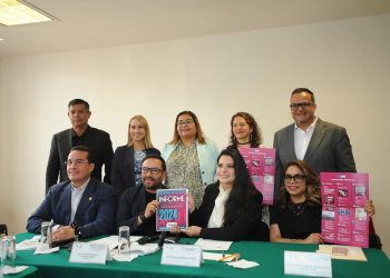 Por su parte, la Diputada Claudia Montes de Oca reconoció que el INFO CDMX es una herramienta fundamental de la ciudadanía que fortalece la transparencia y enriquece la democracia de nuestra Ciudad.