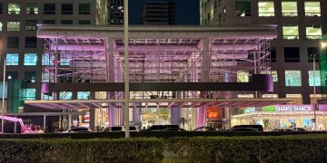 “¿Será que Orvañanos está construyendo su cartel publicitario, por aquello de que ya desfalleció el cartel inmobiliario? Esperemos que cuando el alcalde regrese de su viaje de esta semana los ratones se comporten. FOTO: Especial