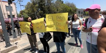 Tal cual: cuando Los Chuchos pierden, arrebatan, invaden. Resulta que gente ligada a ese grupo político que encabezan Jesús Ortega y Jesús Zambrano –los enterradores del PRD a nivel nacional–, allanaron las oficinas del partido en la alcaldía Cuauhtémoc. FOTO: Especial