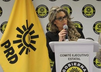 La orden del IECM de reponer el procedimiento del registro del PRD Ciudad de México regresó a juego nuevo la disputa de dos grupos por el control del partido: el de los enterradores del PRD Nacional, Jesús Zambrano y Víctor Lobo, con personajes como los diputados Ricardo Monreal y Pedro Haces tras bambalinas; y el de la dirigencia legítima, de las bases del partido, el que encabeza Nora Arias. FOTO: Especial