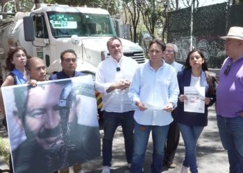 El PAN CDMX manifestó hoy su respaldo a las y los vecinos de las nueve colonias de la alcaldía Benito Juárez afectadas por el agua contaminada durante la gestión de Martí Batres como jefe de Gobierno. FOTO: Especial