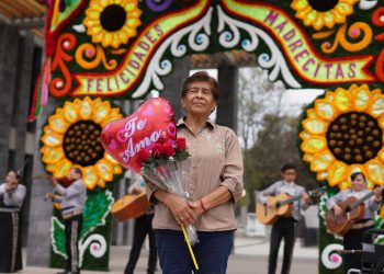 Mauricio Tabe, alcalde de Miguel Hidalgo, informó que todo se encuentra listo en los panteones Civil de Dolores y Sanctórum para celebrar a las mamás este 10 de mayo, donde se espera una afluencia de más de 28 mil personas.