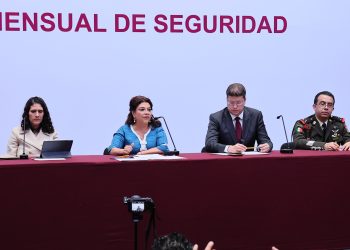 Finalmente, la jefa de Gobierno, Clara Brugada no pudo seguir tapando el sol con un dedo y la realidad se terminó imponiendo: tuvo que aceptar que es un problema real el de los pinchazos en la vía y el transporte públicos. FOTO: Especial