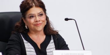 El asunto se planteó este jueves en la columna Mensaje Político de Alejandro Lelo de Larrea, con el encabezado “La imperiosa necesidad de proteger funcionarios”. Y precisamente de ello habló horas después la jefa de Gobierno, Clara Brugada, en conferencia de prensa. FOTO: Especial