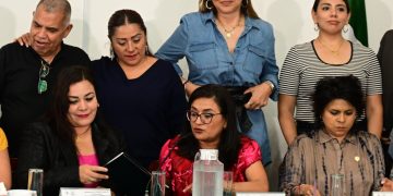 Las Comisiones Unidas de Administración Pública Local, de Alcaldías y Límites Territoriales y de Gobierno y Políticas Públicas del Congreso de la Ciudad de México, coincidieron en reconocer la implementación del Sistema Integral de Cuidados en Iztapalapa; en tanto la alcaldesa Aleida Alavez Ruiz anunció que propondrá modificaciones al Bando 1 de Gobierno. FOTO: Especial