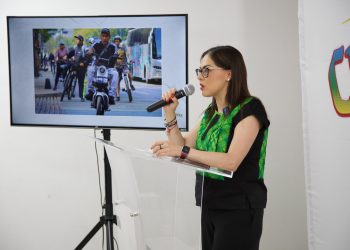La vicecoordinadora de Morena en el Congreso de la Ciudad de México, Brenda Ruiz aseveró que la Ley de Electromovilidad que presentará la jefa de Gobierno de manera destacada va a servir para proteger a los peatones y los ciclistas.