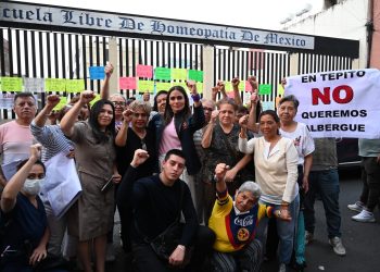Respalda alcaldesa Ale Rojo de la Vega a vecinos de Tepito ante arbitrariedades